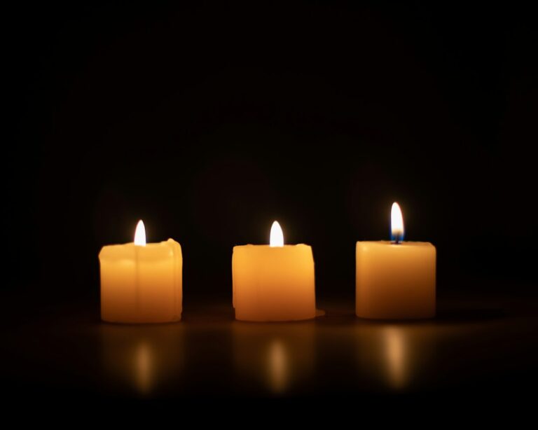 How to Build a Winter Power Outage Kit in Canada