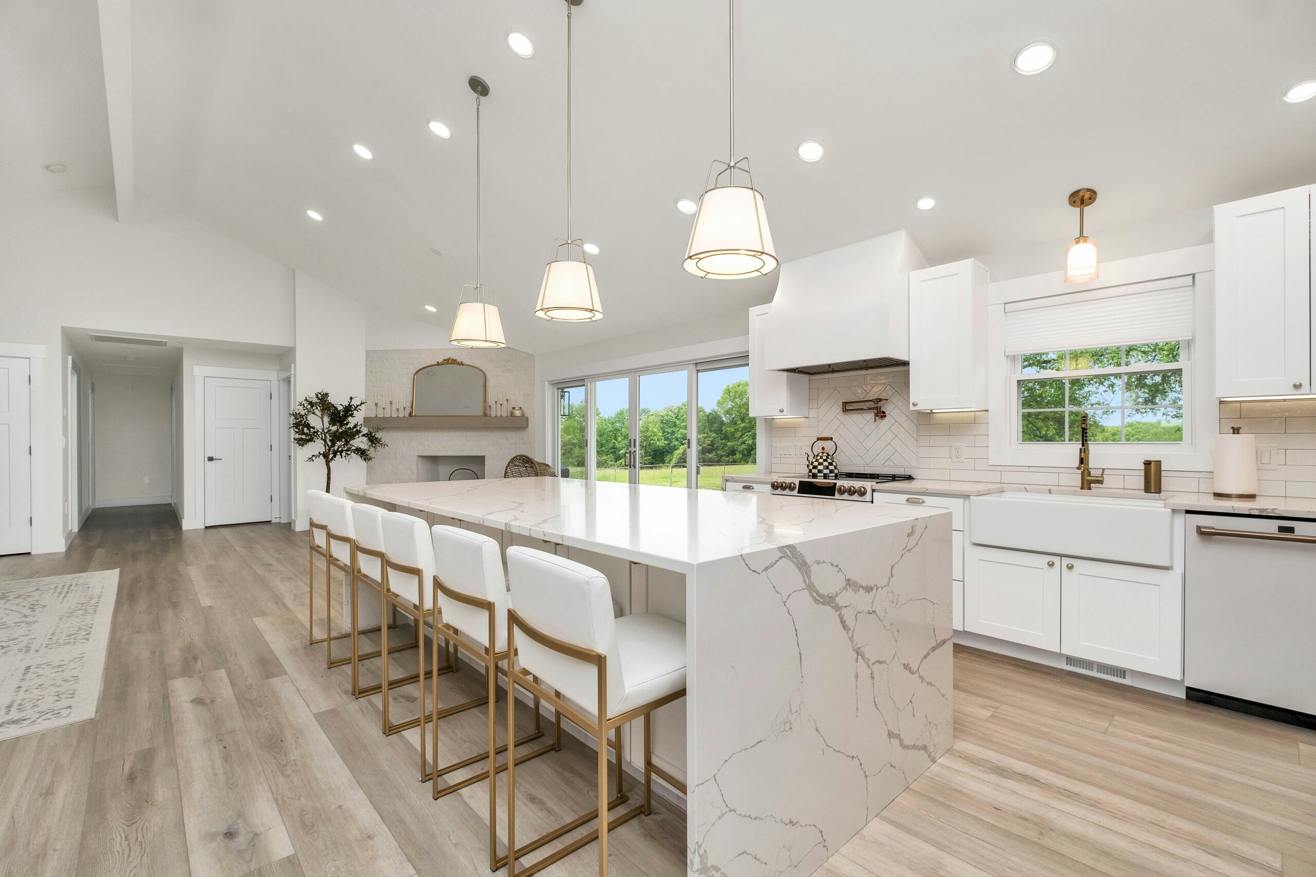 Illustrative stock photograph of a kitchen interior, not the specific properties discussed in this story. (Photo: Zac Gudakov/Unsplash)