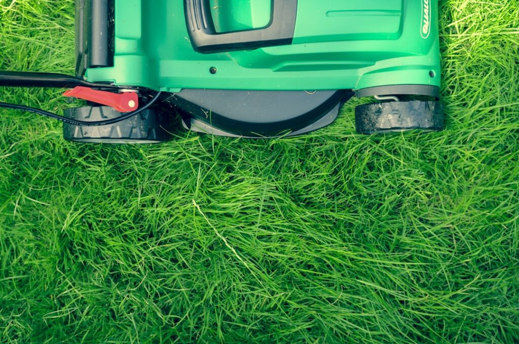 How to Winterize Your Lawn Mower: A Step-by-Step Guide for Canadian Homeowners How to Winterize Your Lawn Mower: A Step-by-Step Guide for Canadian Homeowners