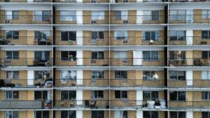Asking Rents Fell 3.6 Per Cent Nationally. In Calgary, Regina and Edmonton, Sitting Tenants Now Pay More Than New Ones Asking Rents Fell 3.6 Per Cent Nationally. In Calgary, Regina and Edmonton, Sitting Tenants Now Pay More Than New Ones