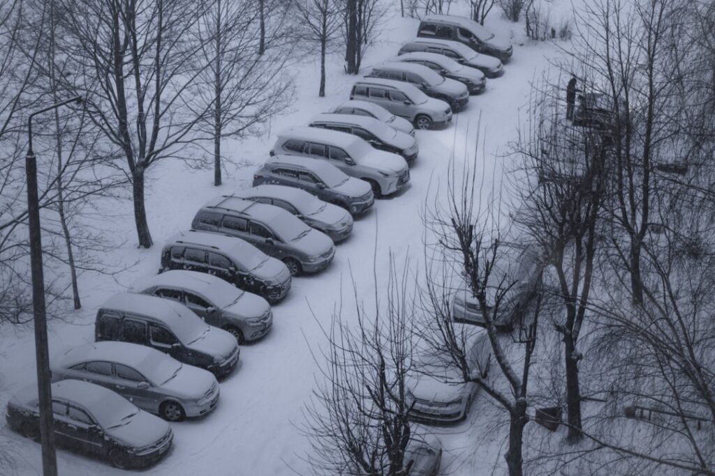 How to Build a Winter Car Emergency Kit: A Step-by-Step Guide for Canadian Drivers
