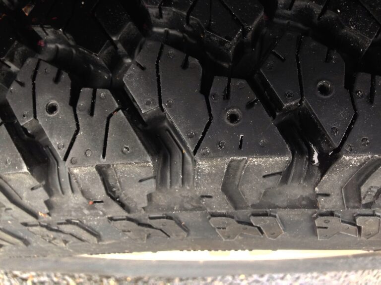 Winter tire rules: Quebec Dec. 1, B.C. since Oct. 1