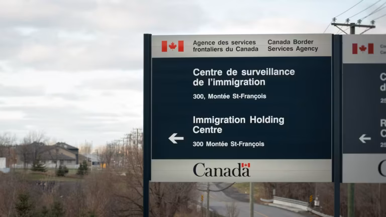 13 September at noon. Demonstration at the Laval Migrant Detention Centre 13 September at noon. Demonstration at the Laval Migrant Detention Centre