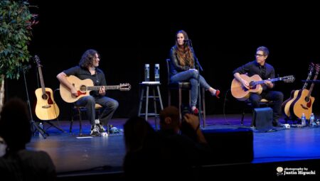 Alanis Morissette sets Nov. 6 date for first holiday album