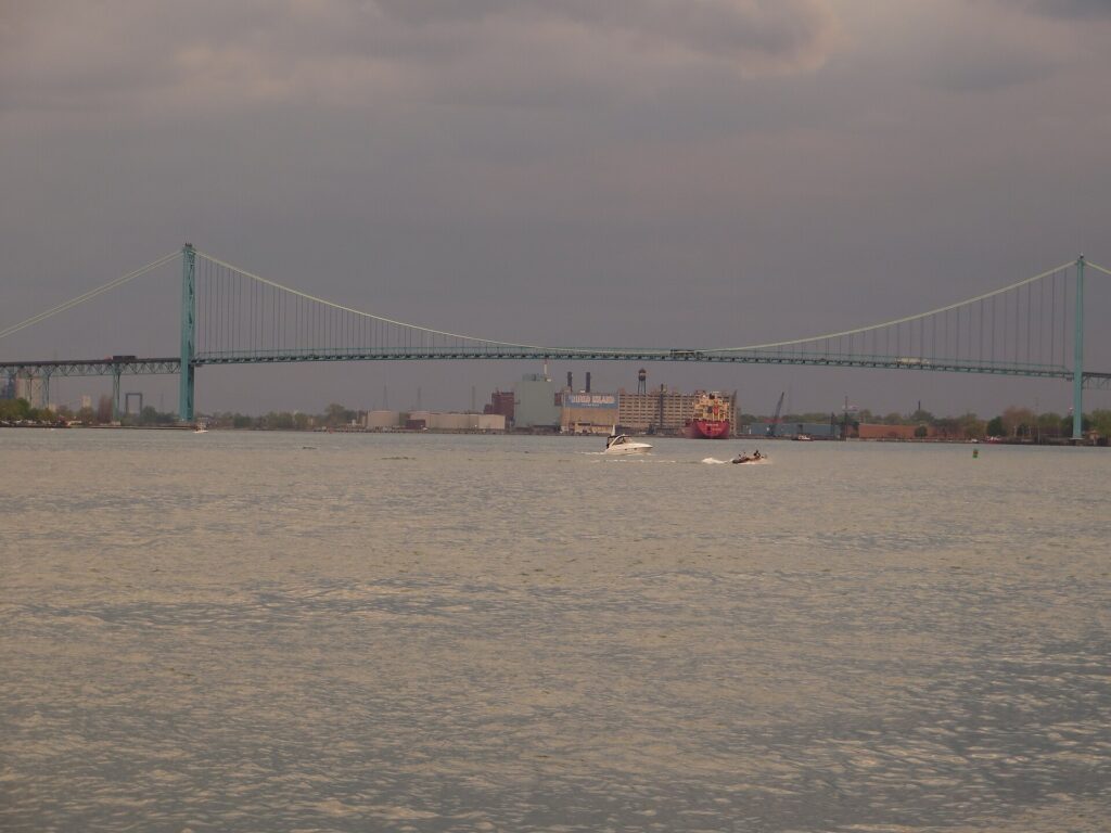 Canadian return trips from U.S. rise 6.8% in September