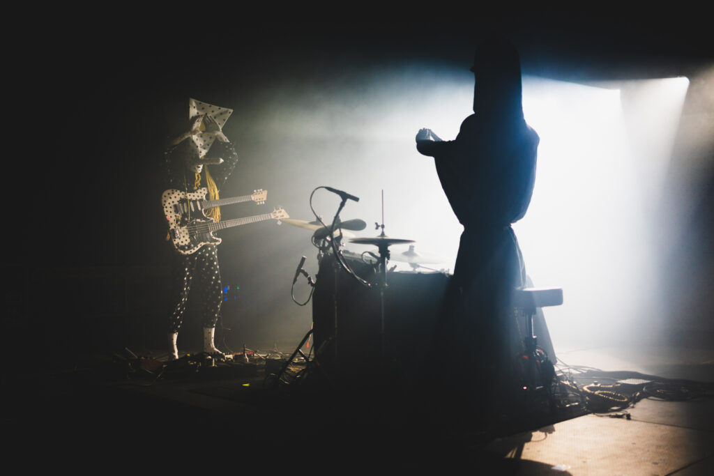 Angine de Poitrine books 8 Canadian dates on 2027 tour Angine de Poitrine books 8 Canadian dates on 2027 tour