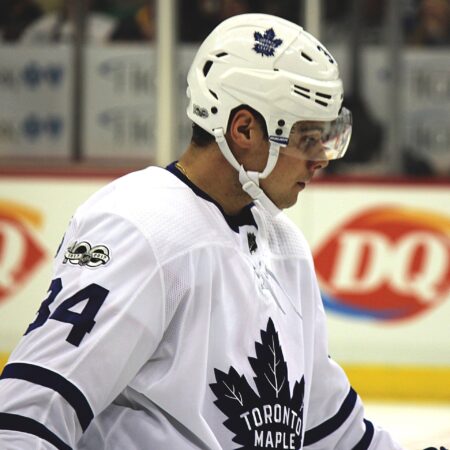 Maple Leafs rout Oilers 7-2 as Nylander scores twice Maple Leafs rout Oilers 7-2 as Nylander scores twice