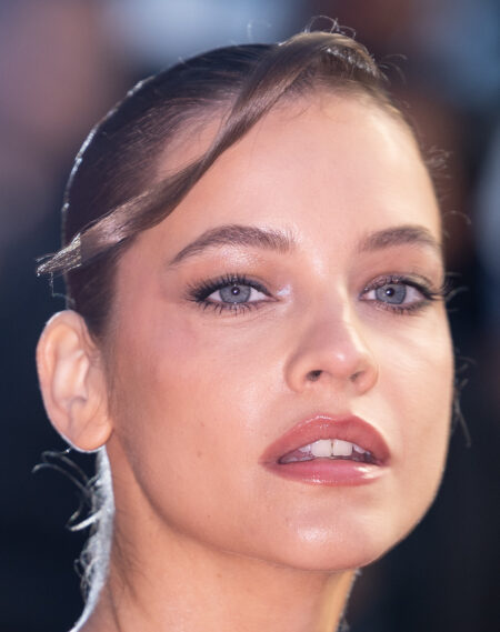Barbara Palvin walks runway six weeks after giving birth