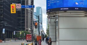 TSX midday: down 408 points as gold and tech slide TSX midday: down 408 points as gold and tech slide