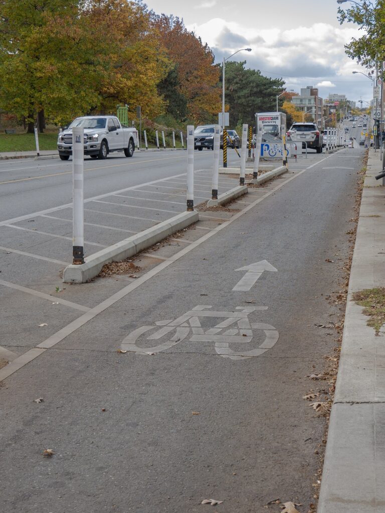 Cyclists try to block Bloor bike lane removal, 1 arrested Cyclists try to block Bloor bike lane removal, 1 arrested