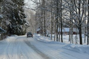 How to build a winter car emergency kit in Canada How to build a winter car emergency kit in Canada