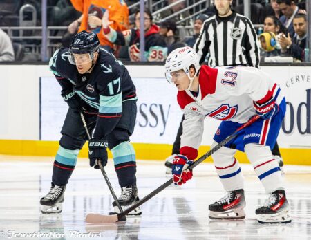 Caufield, Newhook score twice as Canadiens top Stars 5-2 Caufield, Newhook score twice as Canadiens top Stars 5-2