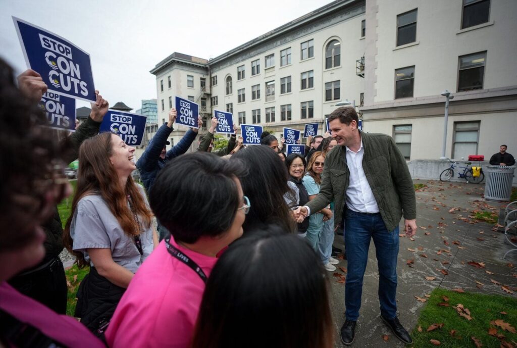 B.C. advance voting drops ahead of Saturday election B.C. advance voting drops ahead of Saturday election