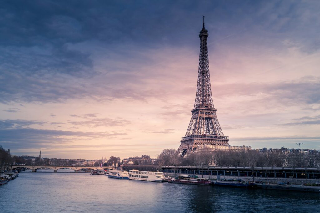 Glucksmann wins French left’s primary in round one with 66%