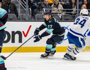 Montour’s late goal lifts Kraken past Leafs 5-4 Montour’s late goal lifts Kraken past Leafs 5-4