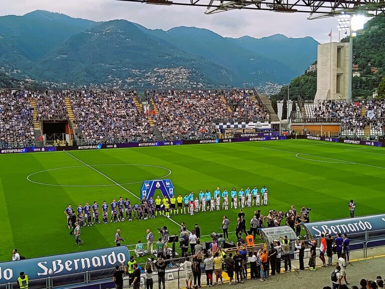Como stuns Manchester United 4-1 in Champions League