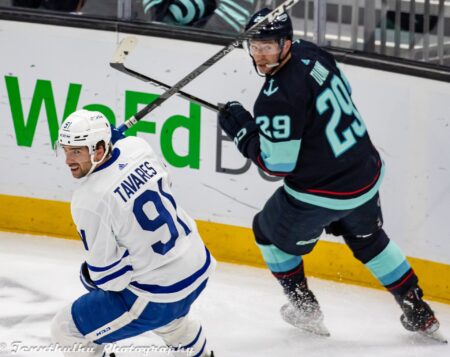 Tavares week to week with lower-body injury, Leafs say Tavares week to week with lower-body injury, Leafs say