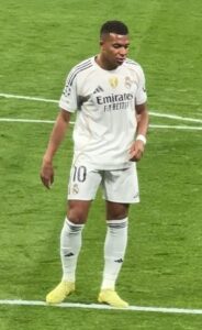 Mbappé double gives Real Madrid 2-1 win over Barcelona Mbappé double gives Real Madrid 2-1 win over Barcelona