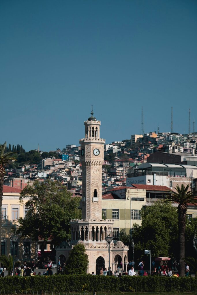 Izmir mayor defects to Erdogan’s AK Party, protests follow Izmir mayor defects to Erdogan’s AK Party, protests follow