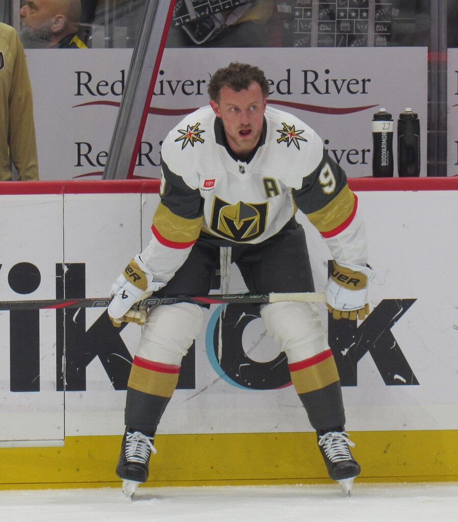 Vegas rallies from 3-0 down, beats Maple Leafs in shootout