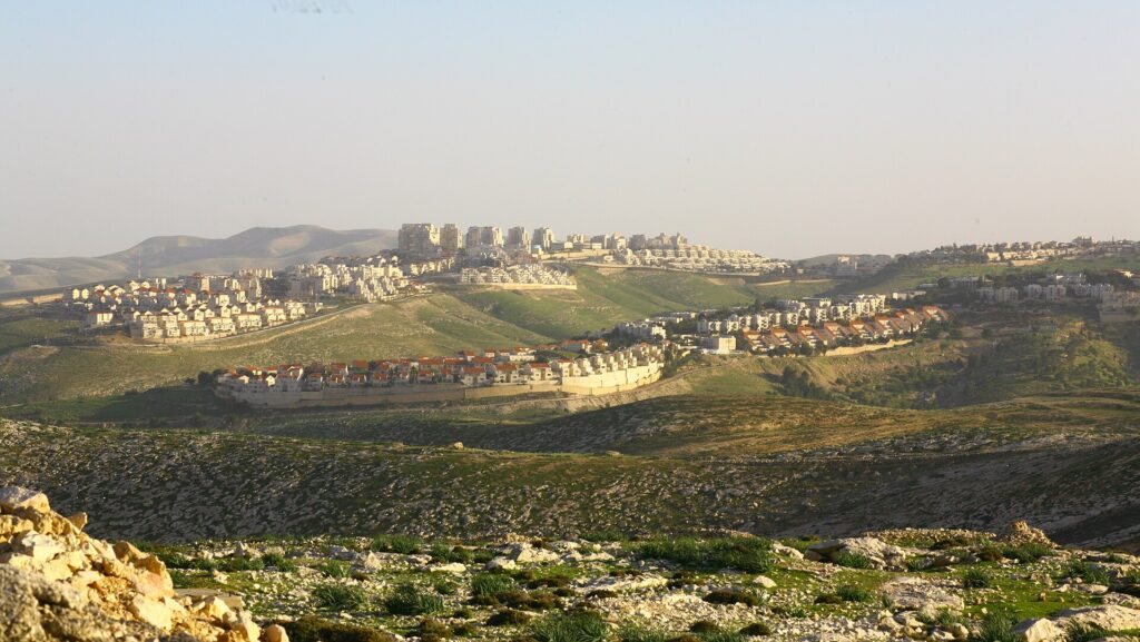 UK sanctions regime on Israeli settlements takes effect