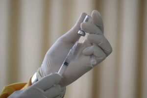 Hepatitis B vaccine: infant or school dose by province Hepatitis B vaccine: infant or school dose by province