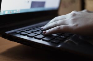 Job seekers fail to match how employers define ‘qualified’ Job seekers fail to match how employers define ‘qualified’