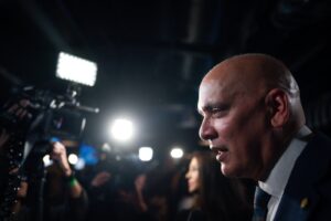 Vancouver voters back drug plebiscites that Fry disavowed Vancouver voters back drug plebiscites that Fry disavowed