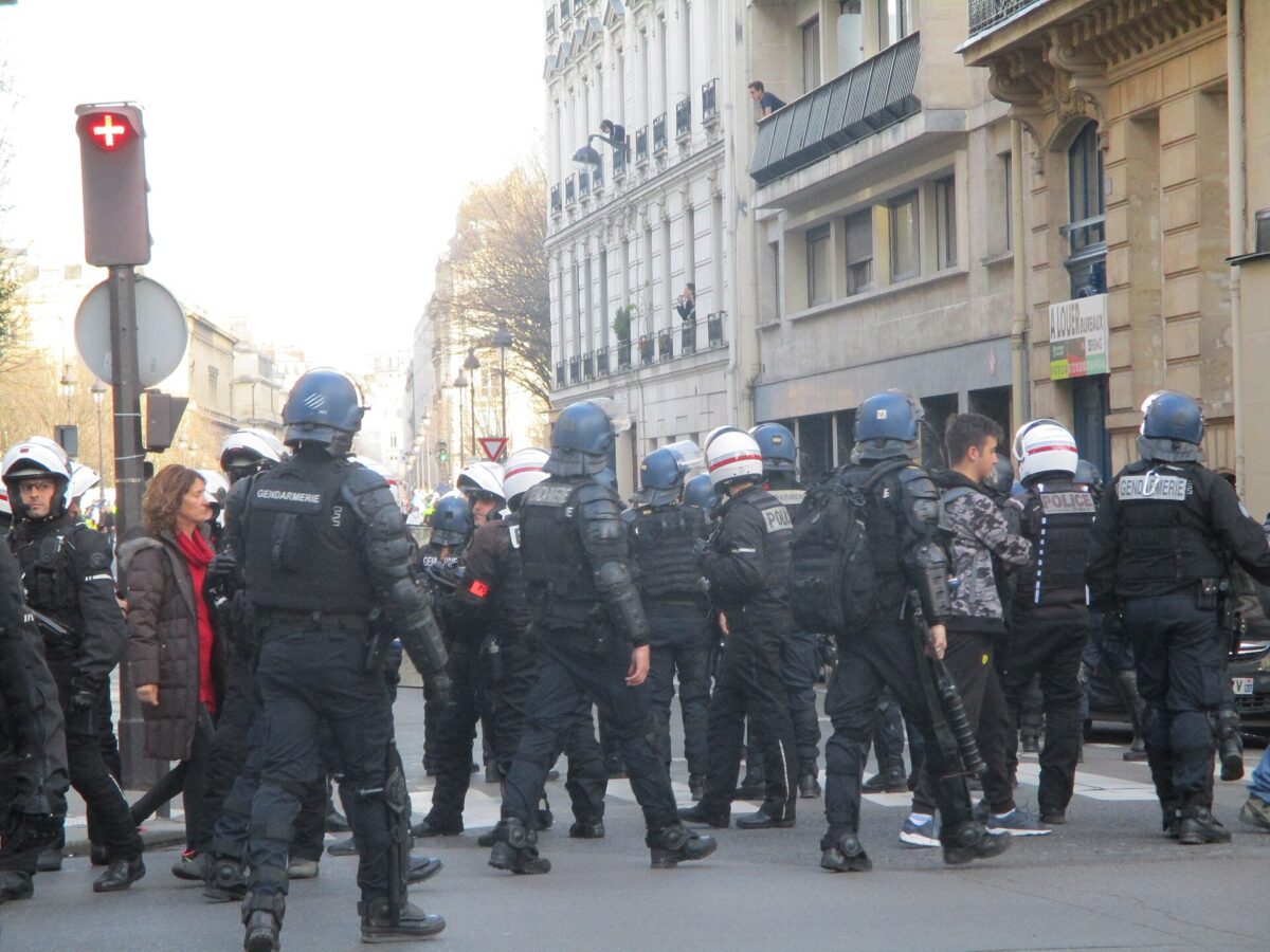 France protests draw 550,000, burn Limoges town hall