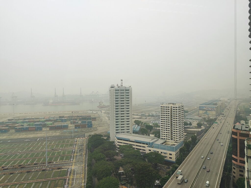 Indonesia cuts Singapore gas exports as haze row deepens