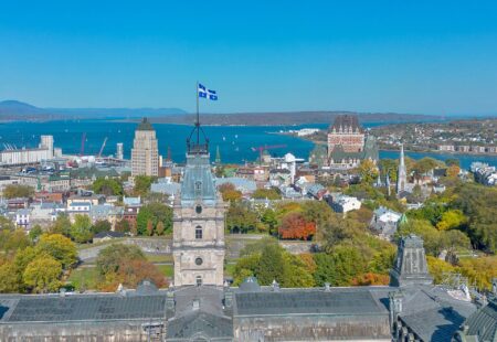 Business groups wary of PQ’s three-week vacation pledge Business groups wary of PQ’s three-week vacation pledge