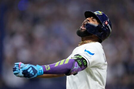 Rays beat Guardians 7-3 in Game 6, reach World Series Rays beat Guardians 7-3 in Game 6, reach World Series