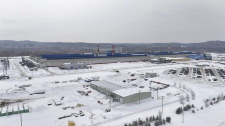 Ottawa puts 3M into Quebec aluminum smelter upgrades Ottawa puts 3M into Quebec aluminum smelter upgrades