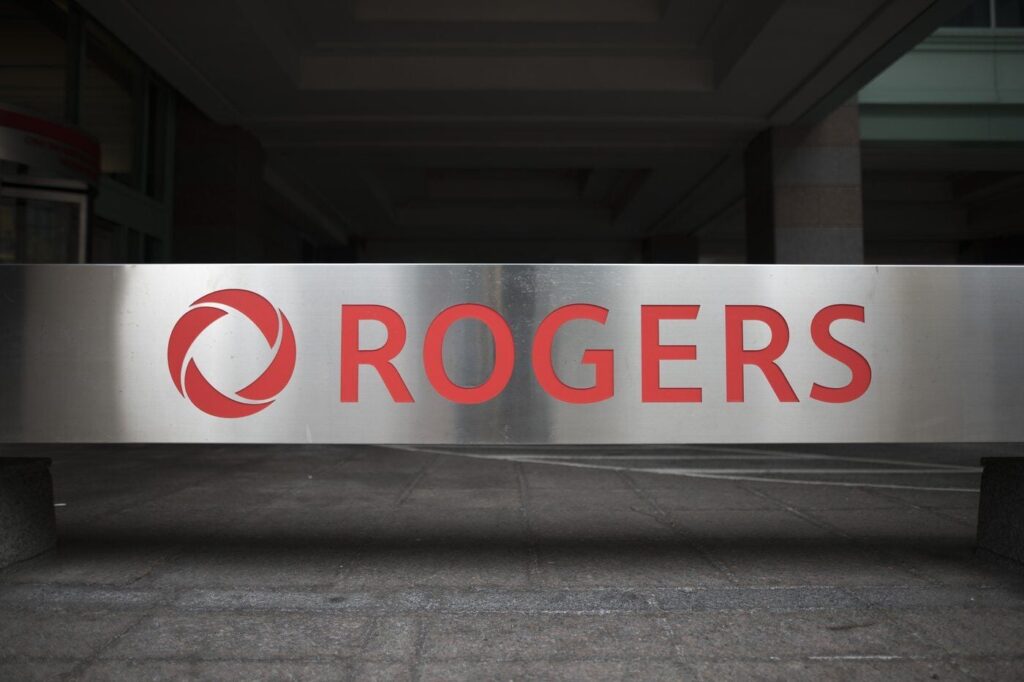 Rogers to charge 1.6% fee on credit card bill payments