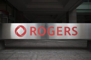 Rogers to charge 1.6% fee on credit card bill payments Rogers to charge 1.6% fee on credit card bill payments