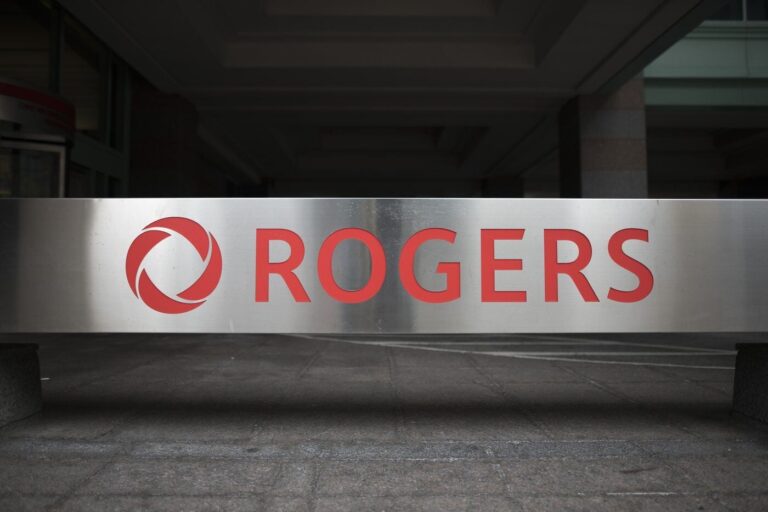 Rogers to charge 1.6% fee on credit card bill payments Rogers to charge 1.6% fee on credit card bill payments