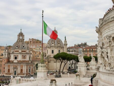 Italy passes Meloni’s election law by 227 votes to 164 Italy passes Meloni’s election law by 227 votes to 164