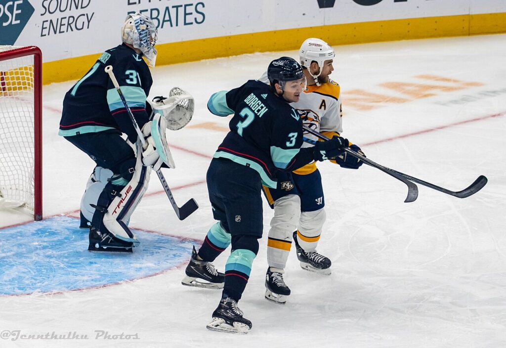 Predators rally past Canadiens 5-2 behind O’Reilly