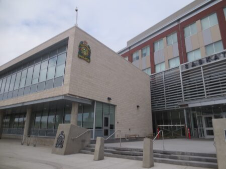 Saskatoon police seek person of interest in Avenue E fire Saskatoon police seek person of interest in Avenue E fire