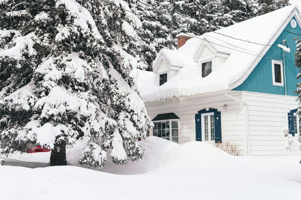 How to shovel snow safely in Canada How to shovel snow safely in Canada