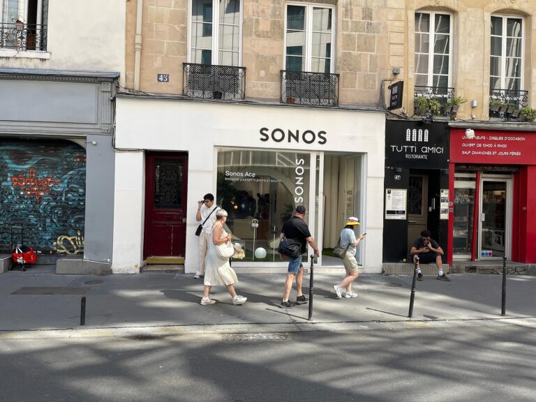 Retailers’ pop-up frenzy