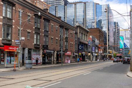 Canada lost 949 more businesses than it gained in July Canada lost 949 more businesses than it gained in July