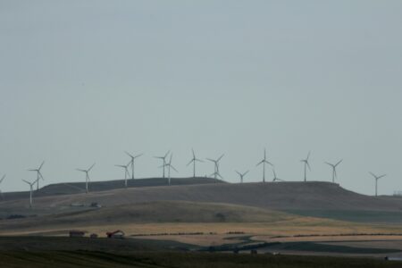 Wind warning for southwestern Alberta, gusts to 90 km/h Wind warning for southwestern Alberta, gusts to 90 km/h