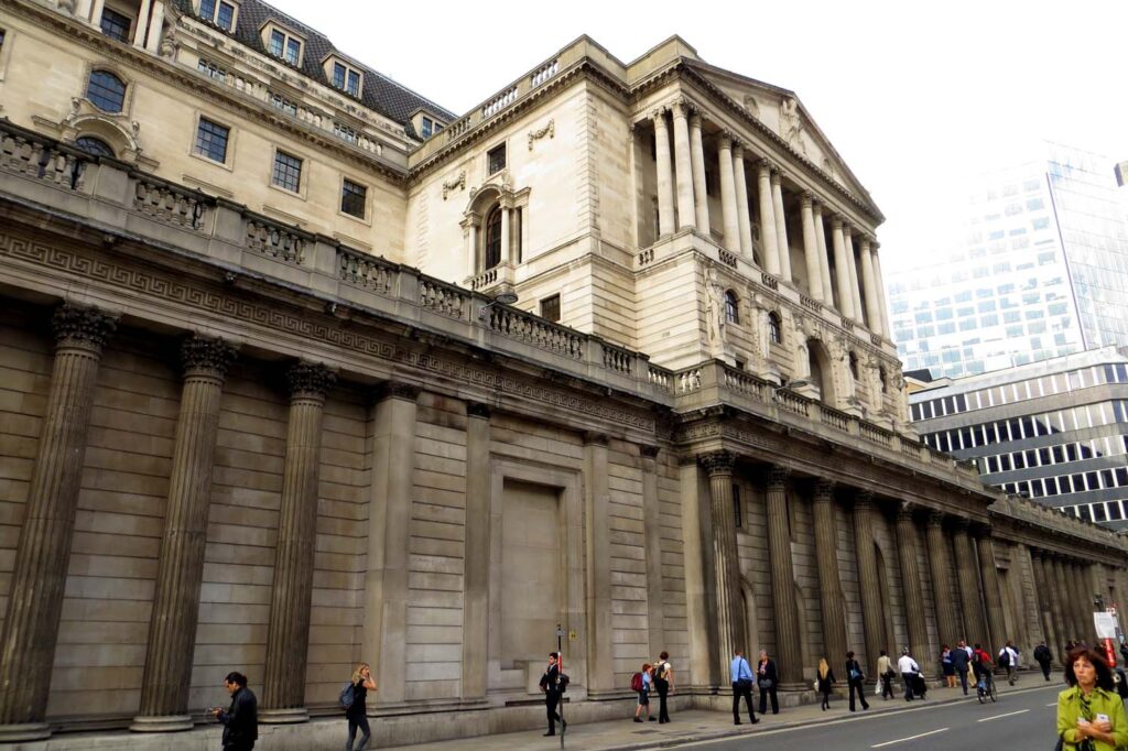 UK inflation rises to 3.5% in September on fuel costs
