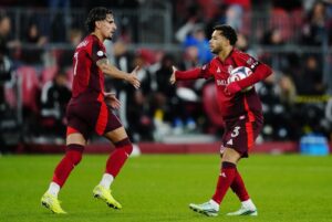 Toronto FC wins at Red Bulls to stay in MLS playoff race Toronto FC wins at Red Bulls to stay in MLS playoff race
