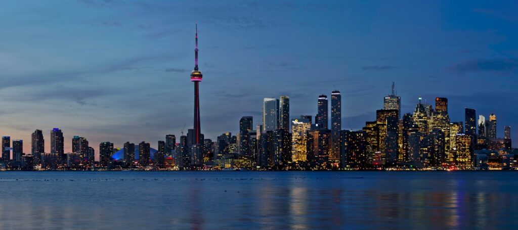 Canada loses 68,000 jobs in September, rate rises to 6.5%