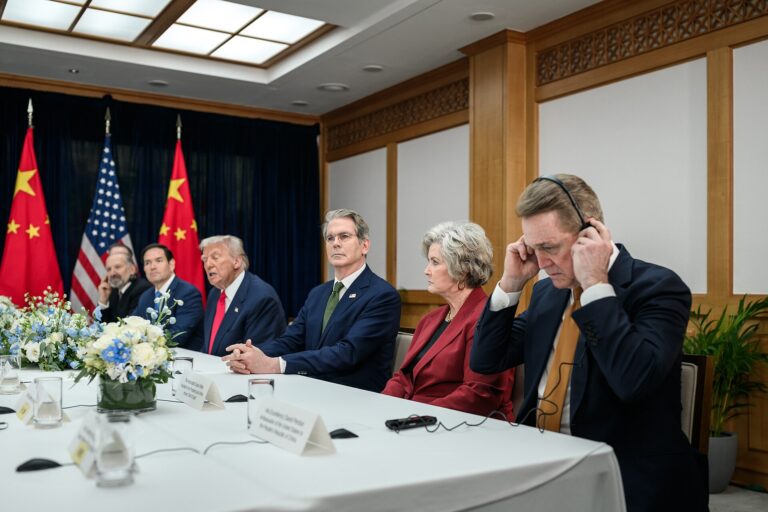 Trump open to three-way meeting with Xi and Putin