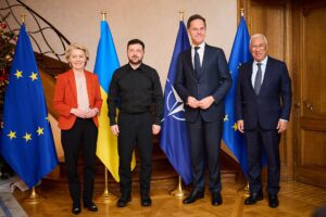 EU wants seat at Ukraine talks; Kremlin says trilateral EU wants seat at Ukraine talks; Kremlin says trilateral