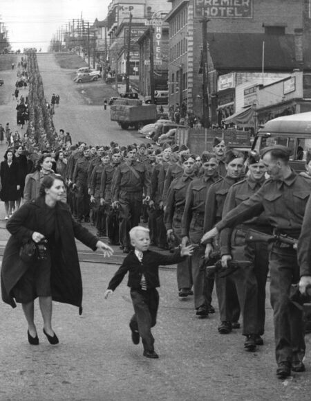 On This Day: ‘Wait for Me, Daddy’ Photo Taken, 1940