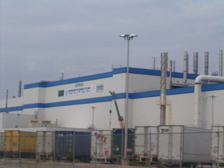 Stellantis workers give Unifor 97% strike mandate